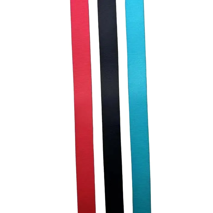 Remienok z imitácie nylonu s jemnou textúrou